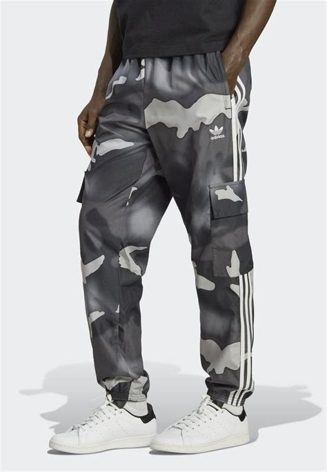 adidas Originals Camo Cargo Pant 